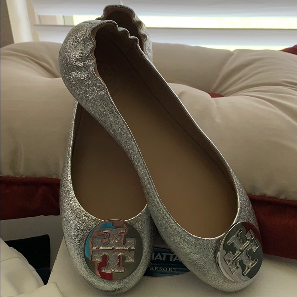 Brand New 🔥🔥🔥Tory Burch Flats. Bargain price